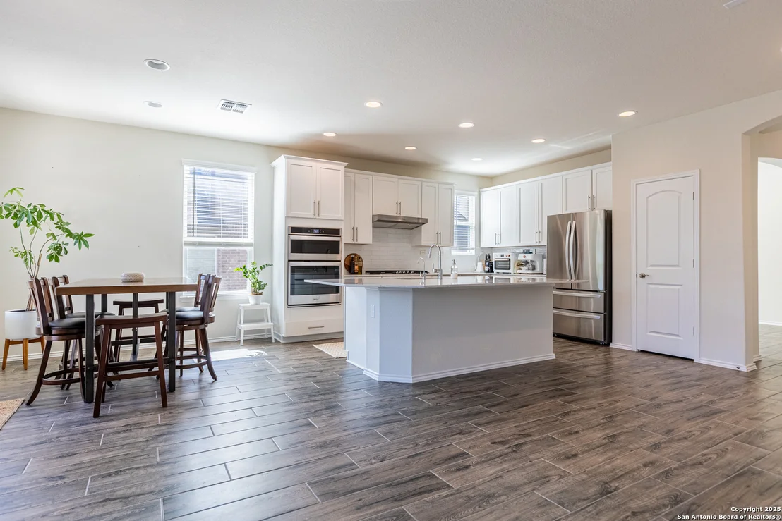 Photo of 7421 Cimarron Lake