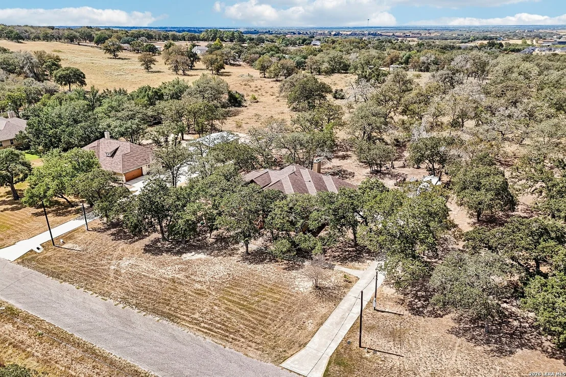 Photo of 129 HIDDEN FOREST DR