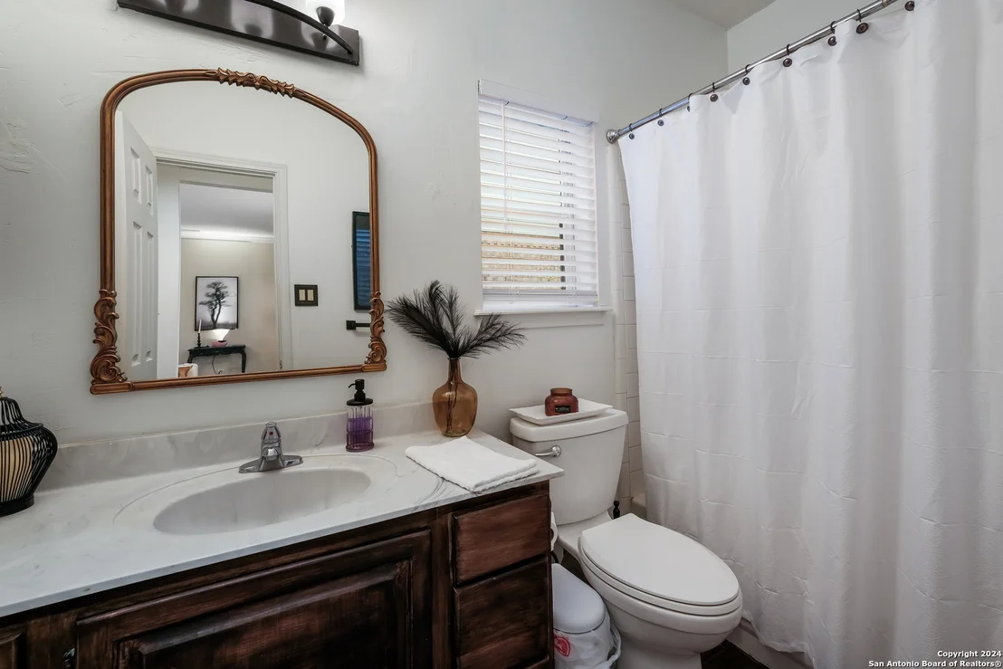 Photo of 1223 JOHNSTOWN DR