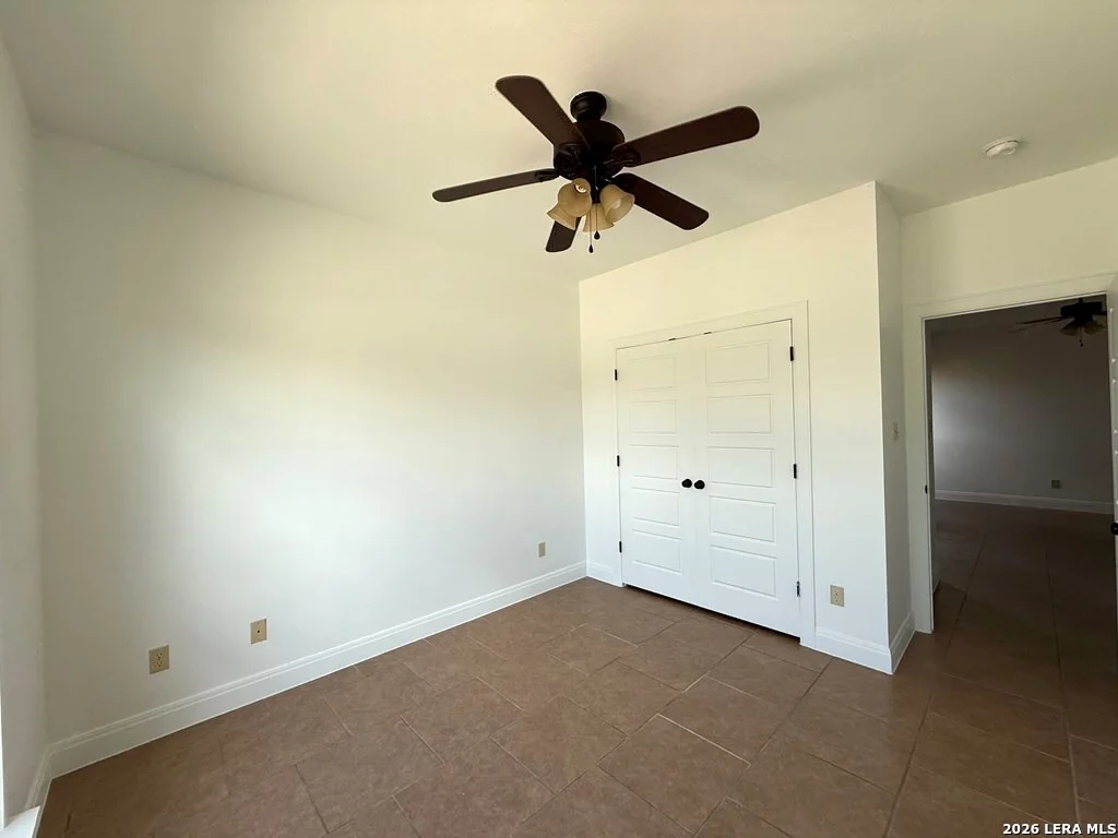 Photo of 2657 OAK MANOR DR