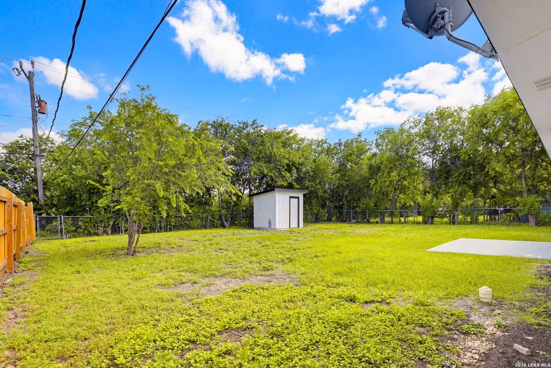 Photo of 130 CHADWICK DR