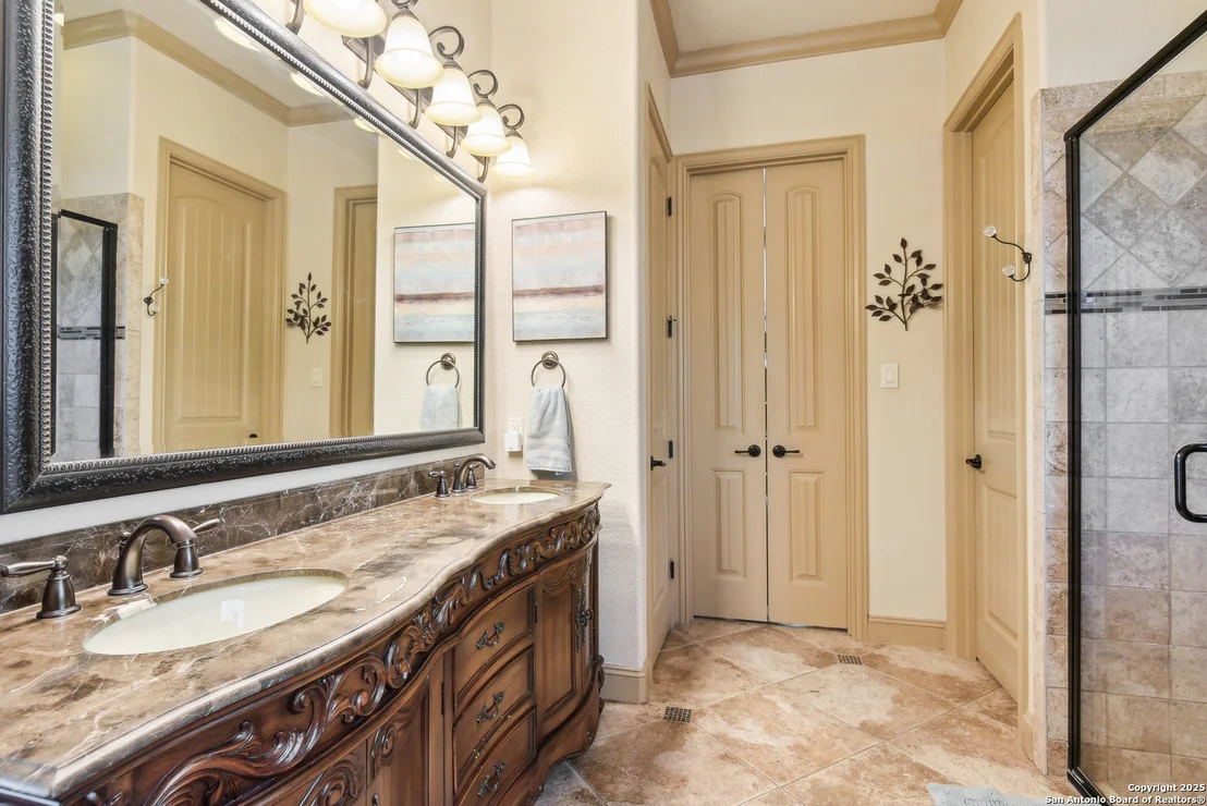 Photo of 25612 Santolina