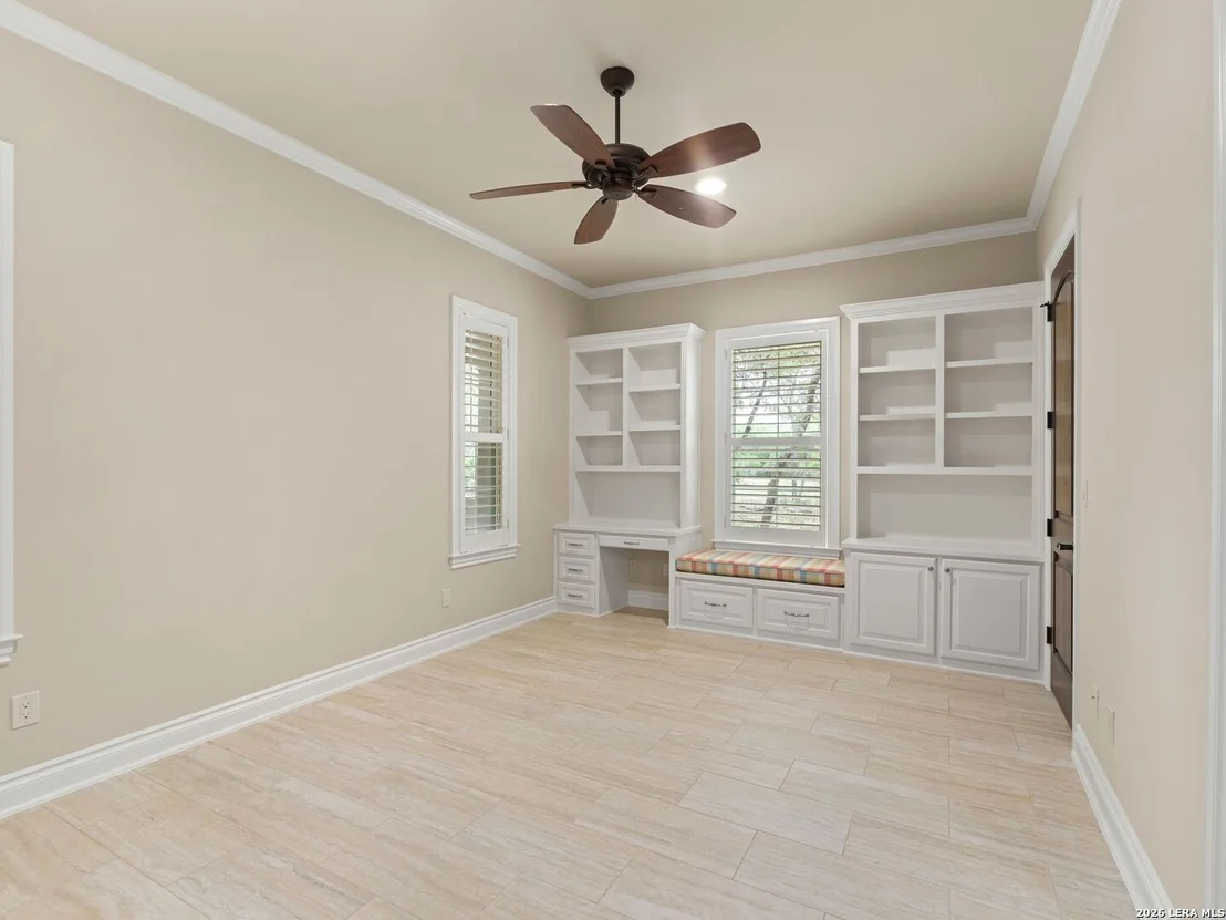 Photo of 8 Winged Foot