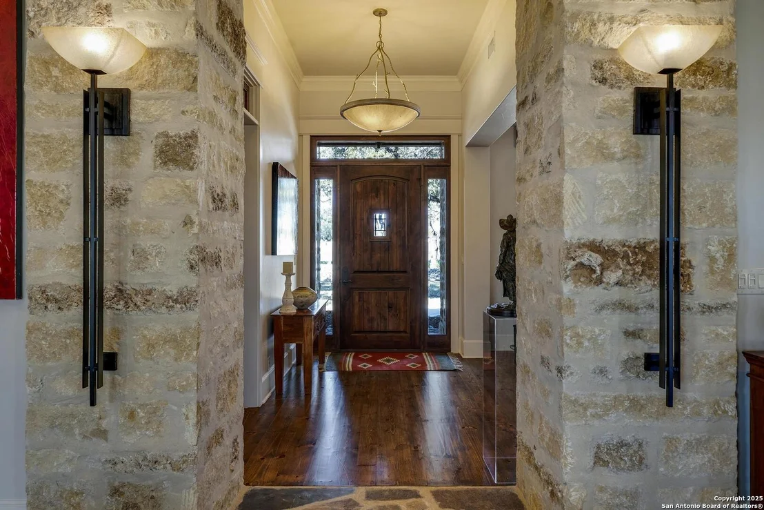 Photo of 107 LEGACY POINTE