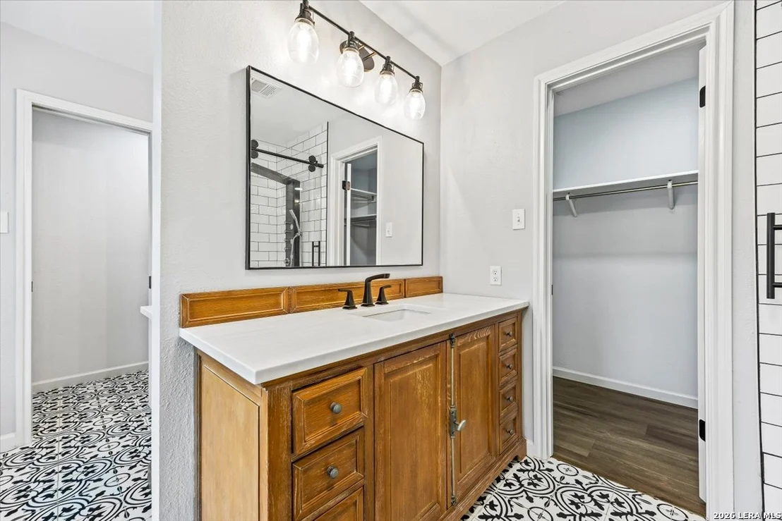 Photo of 8502 Park Olympia