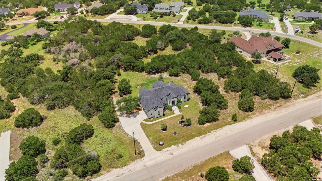 Photo of 212 HIGH POINT CIR