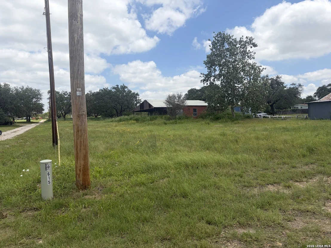 Photo of 615 ROSSVILLE RD