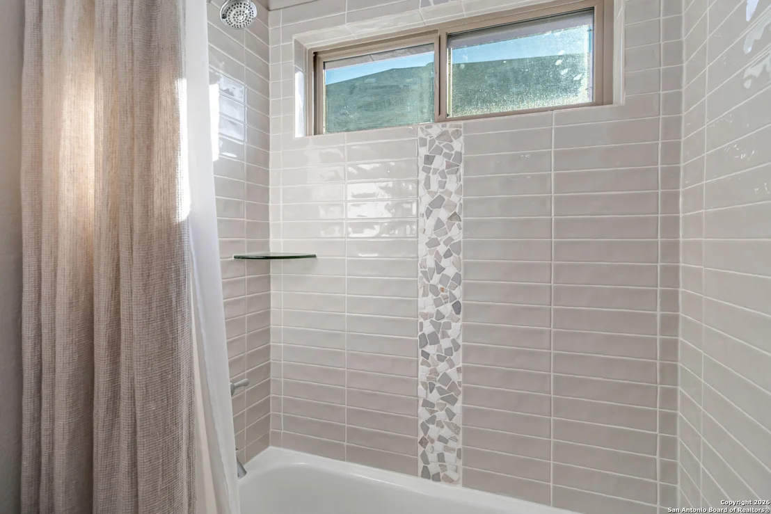 Photo of 1030 Cadogan Squire