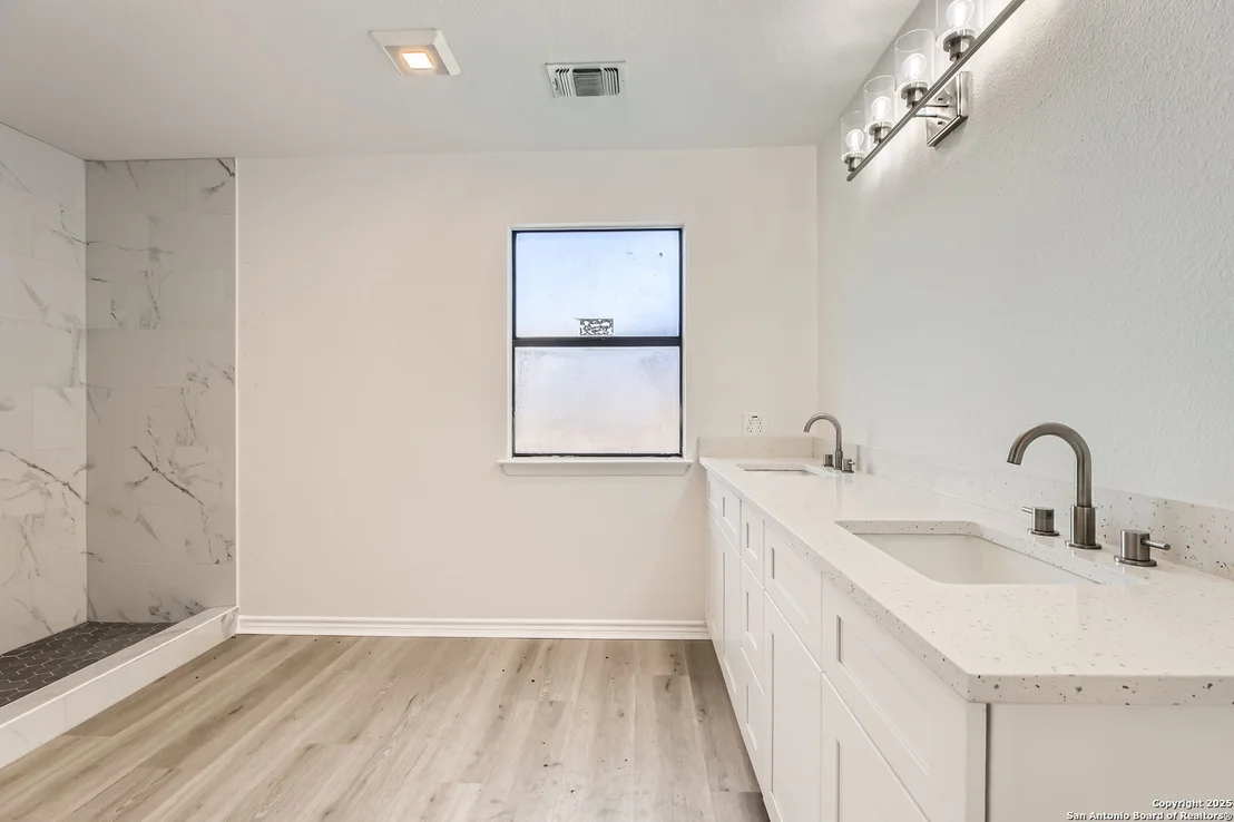 Photo of 7218 Misty Ridge