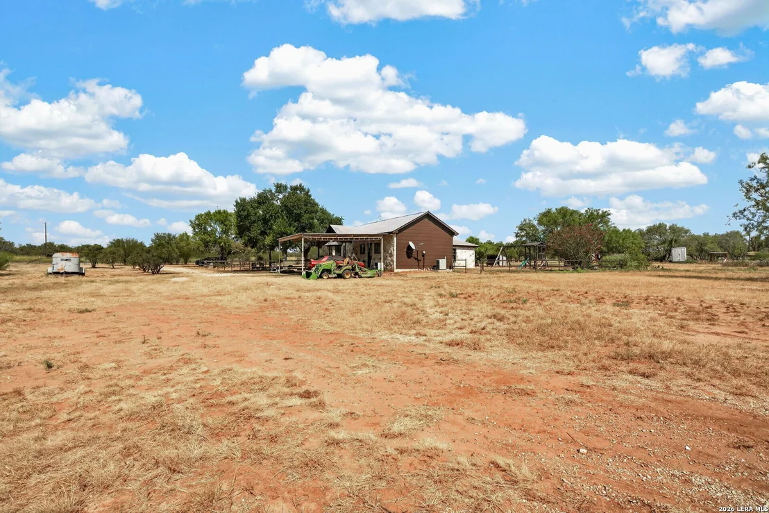Photo of 5431 STATE HIGHWAY 173 N