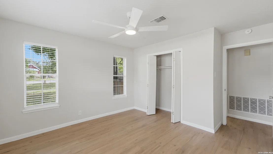 Photo of 52 Persimmon DR