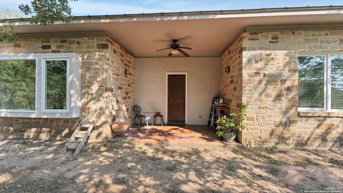 Photo of 475 JACKSON RD