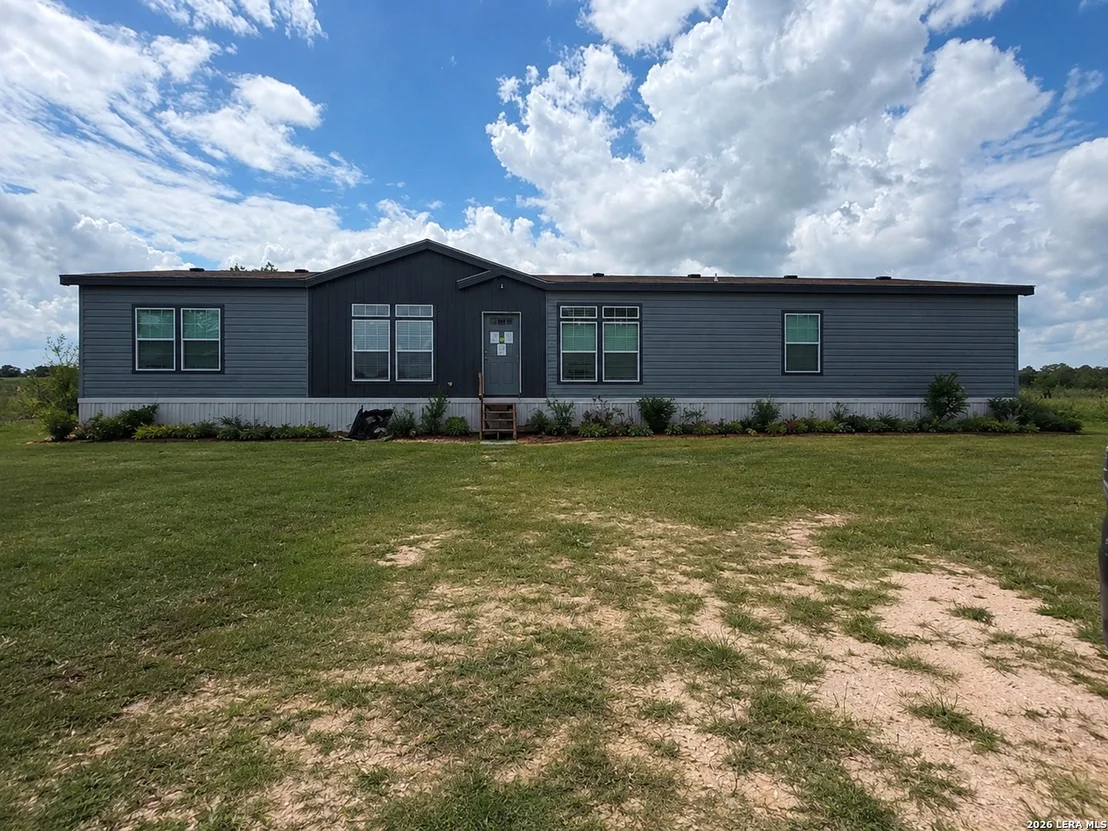 Photo of 740 COUNTY ROAD 211