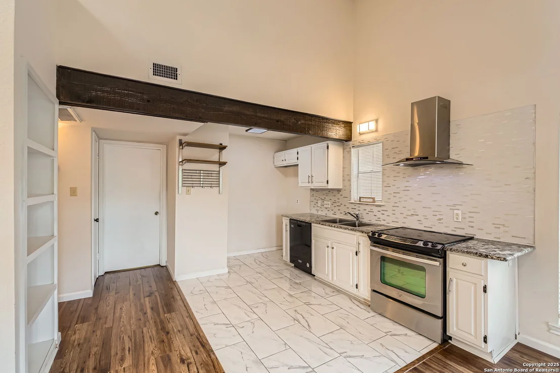 Photo of Unit 68 at 8611 datapoint