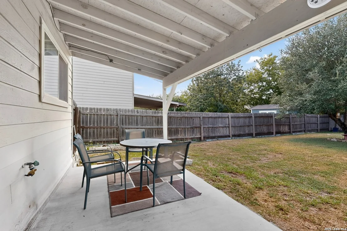 Photo of 633 NORTHGAP DR