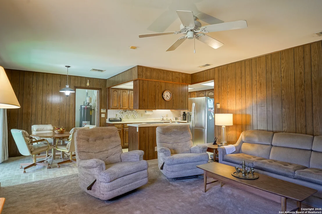 Photo of 6514 Robin Forest