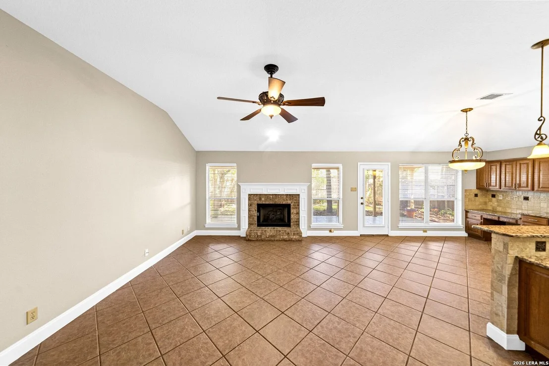 Photo of 4011 LEGEND RANCH DR