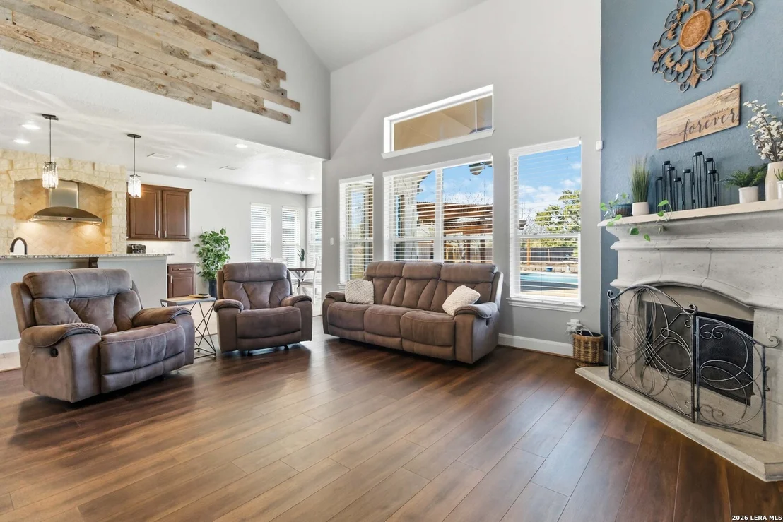 Photo of 9611 Bow Willow