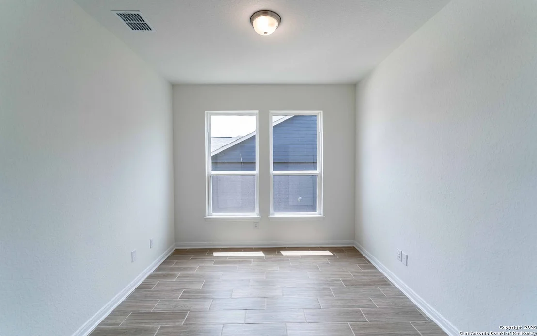 Photo of 4881 Knox View
