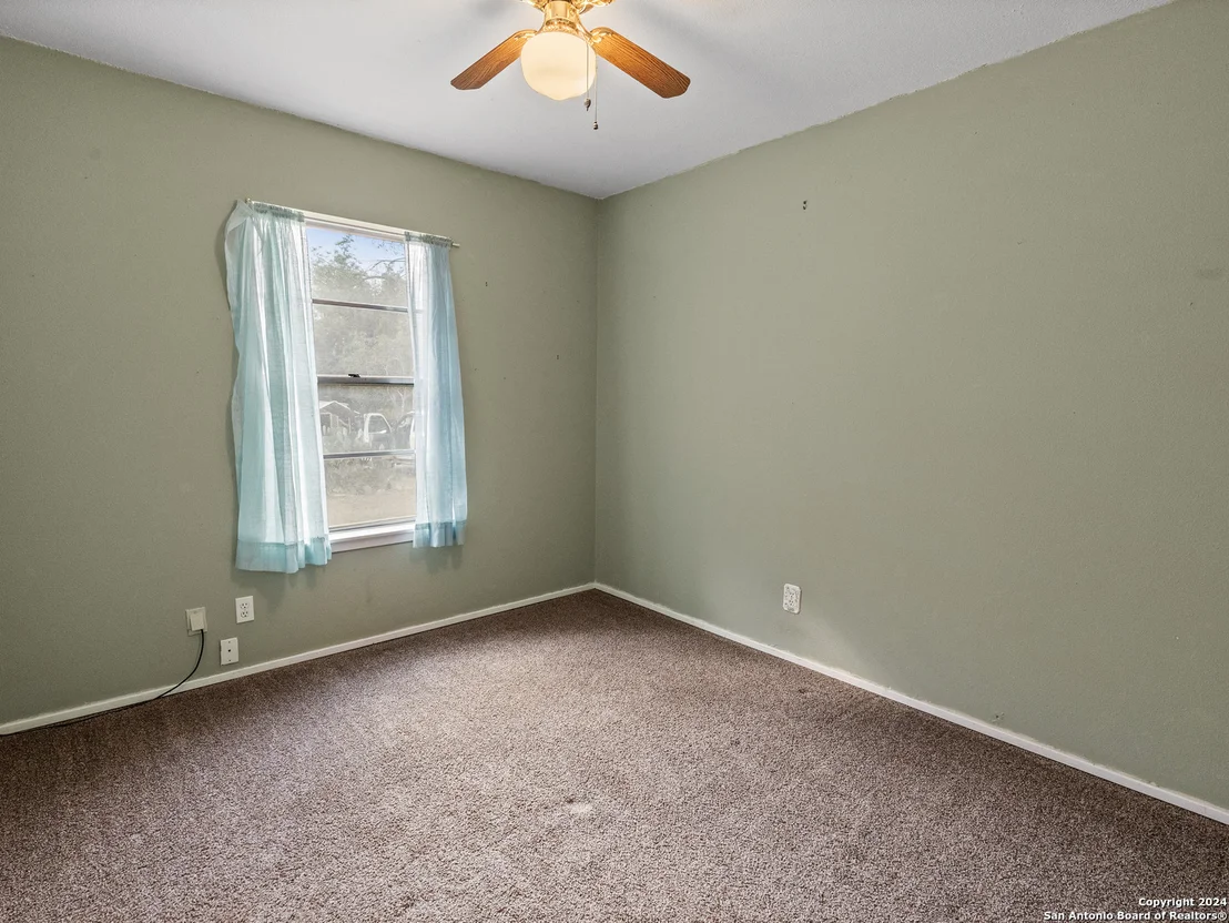 Photo of 404 WEDGEWOOD WAY