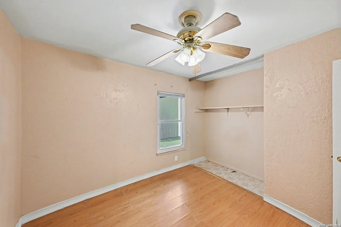 Photo of 7140 Oldham