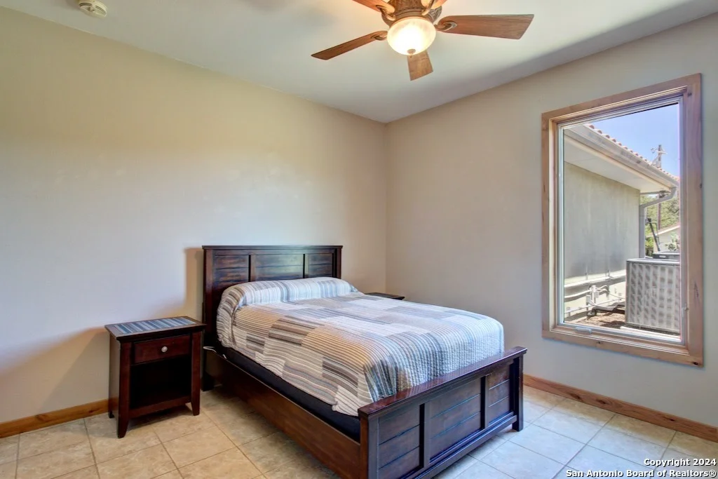 Photo of 555 CROOKED OAK DR