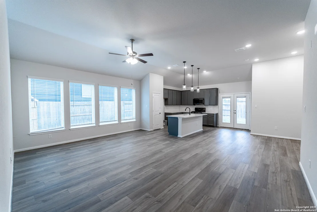 Photo of 6305 Black Butte