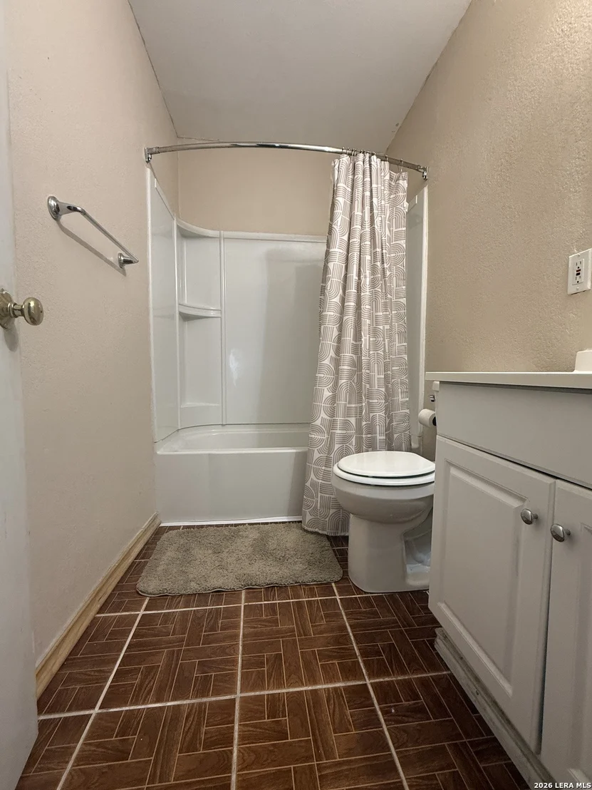 Photo of 108 MARILYN DR