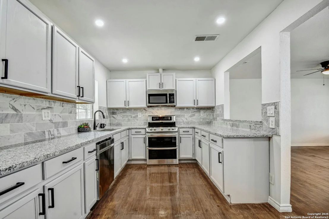 Photo of 315 Latch Drive