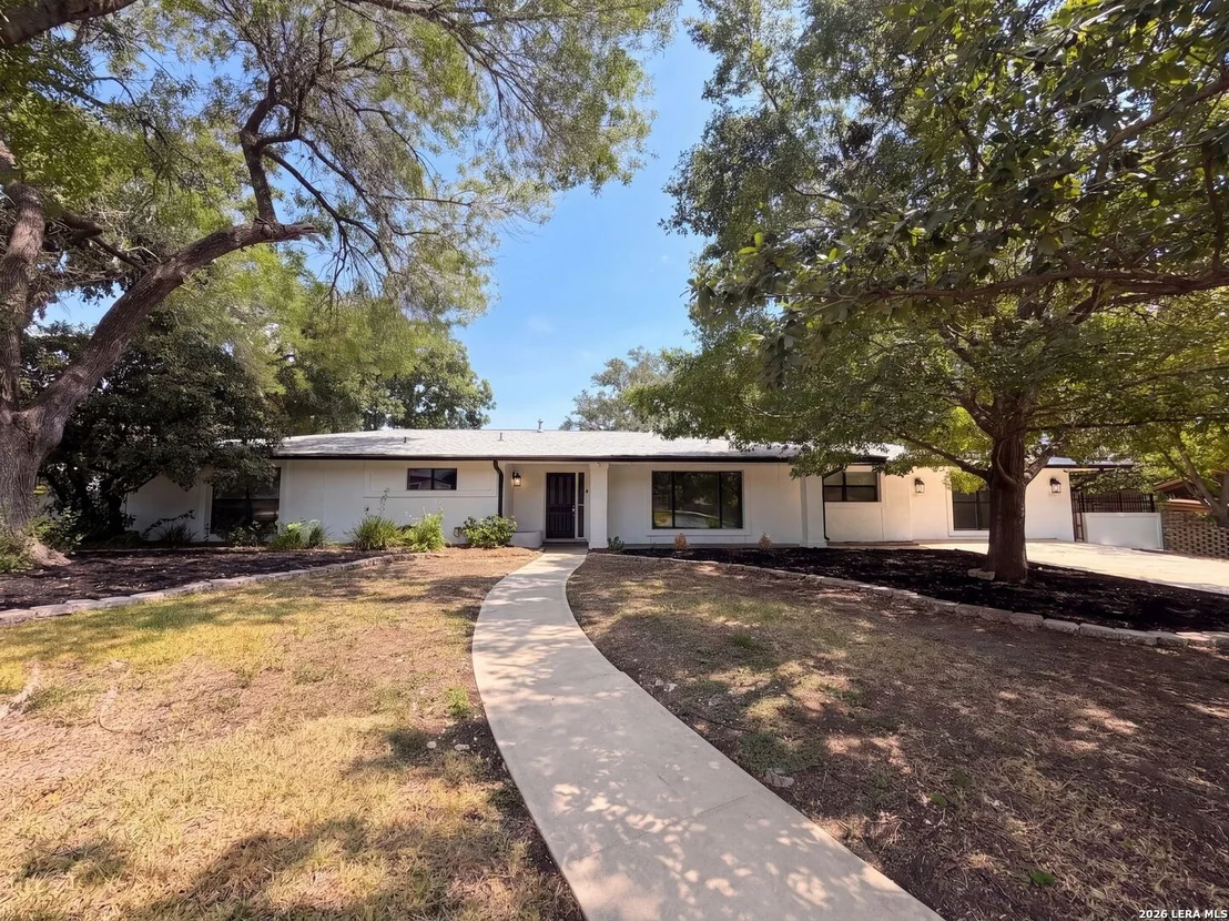 Photo of 106 BRIARCLIFF DR