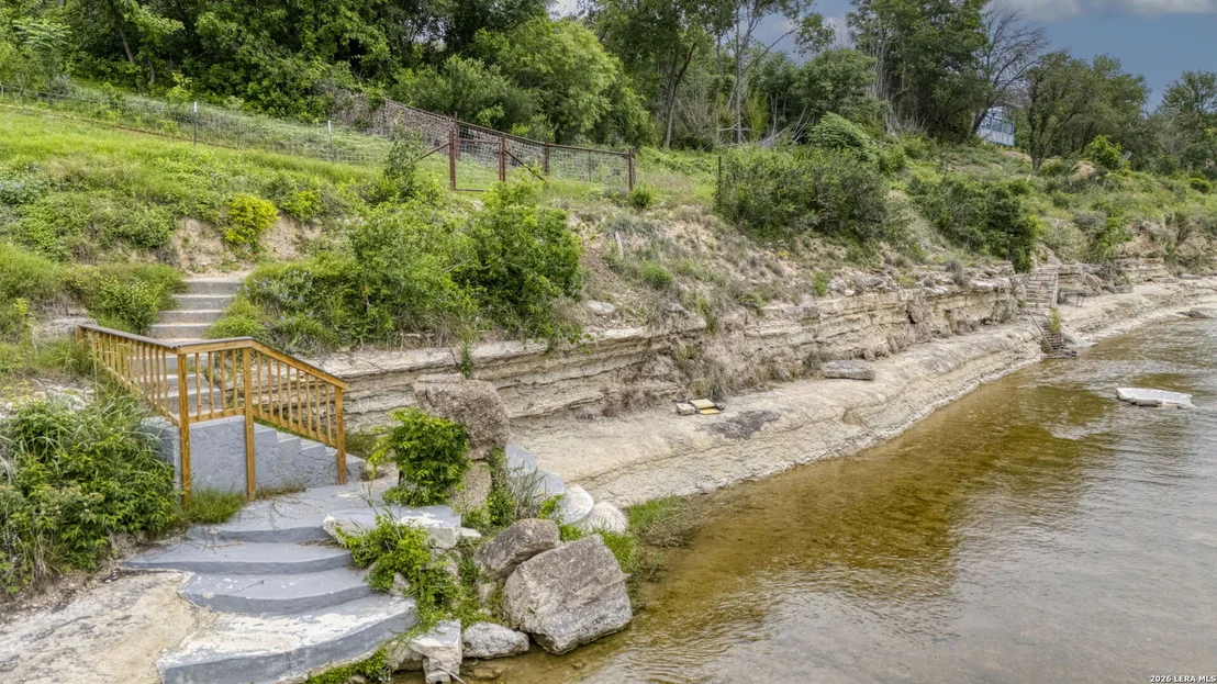 Photo of 5987 HIGHWAY 27