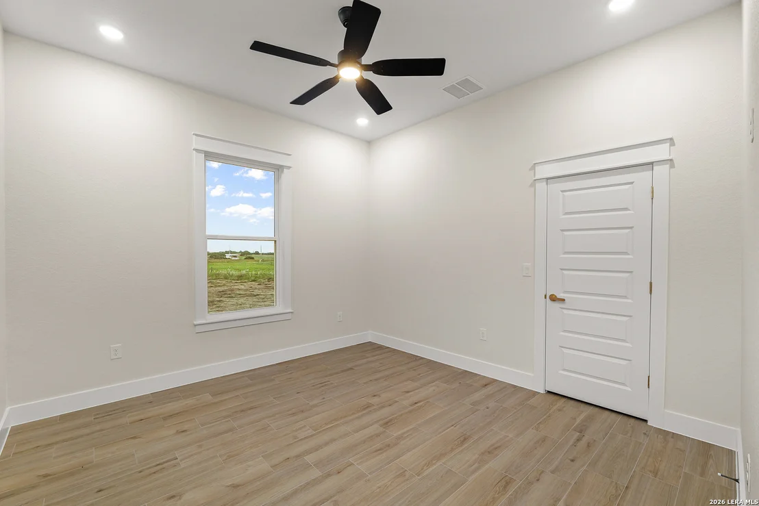 Photo of 116 Pioneer Dr