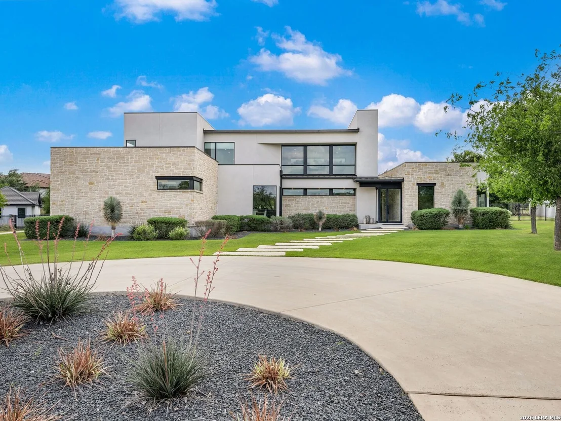 Photo of 211 Wellesley Hill