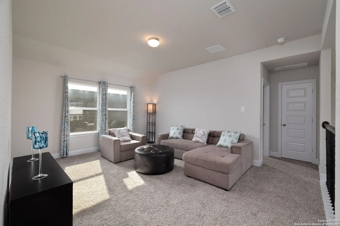 Photo of 8743 Hedford Flats