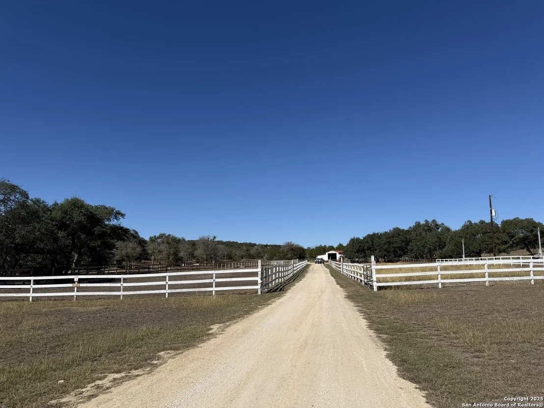 Photo of 1841 Oak Meadows