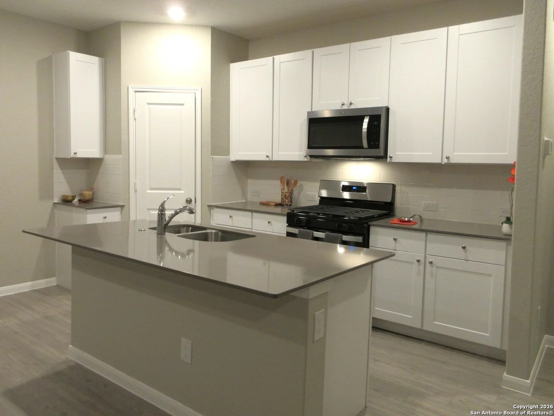 Photo of 6058 Cerulean