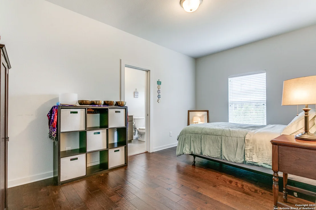 Photo of 232 E Cevallos UNIT 101