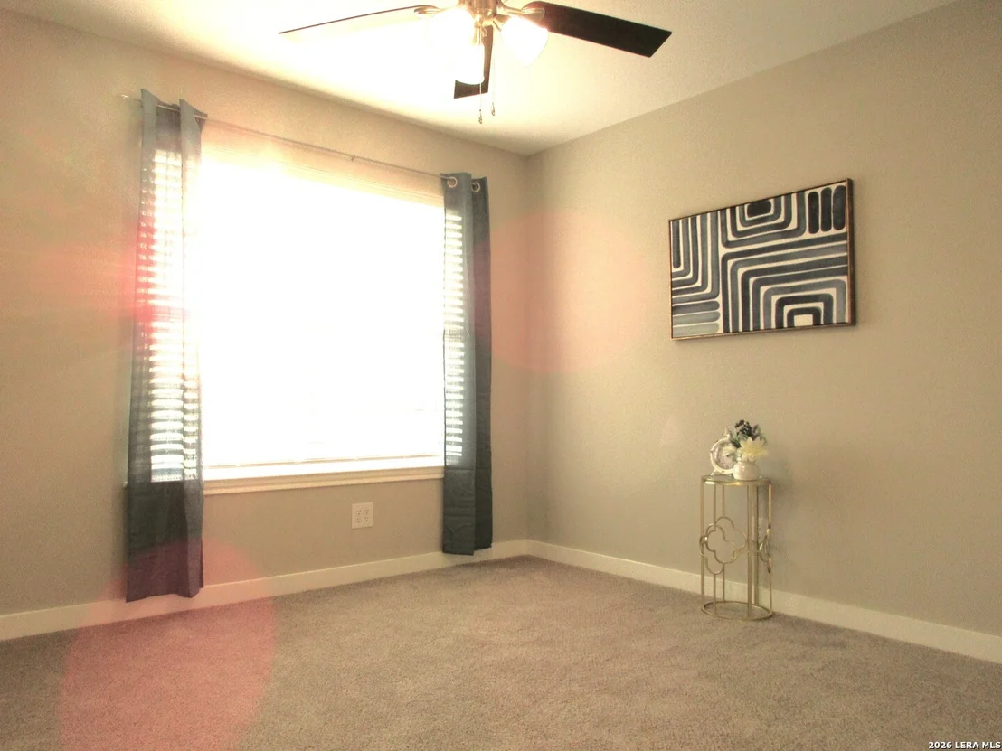 Photo of 606 Hon