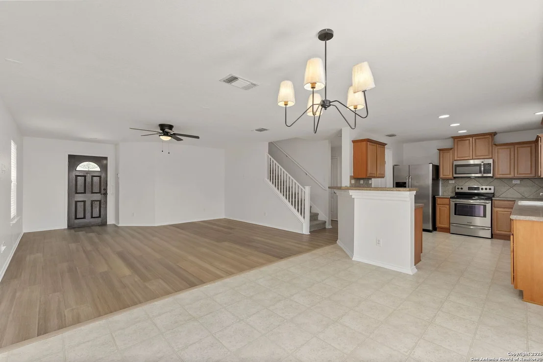 Photo of 3909 Legend Pond