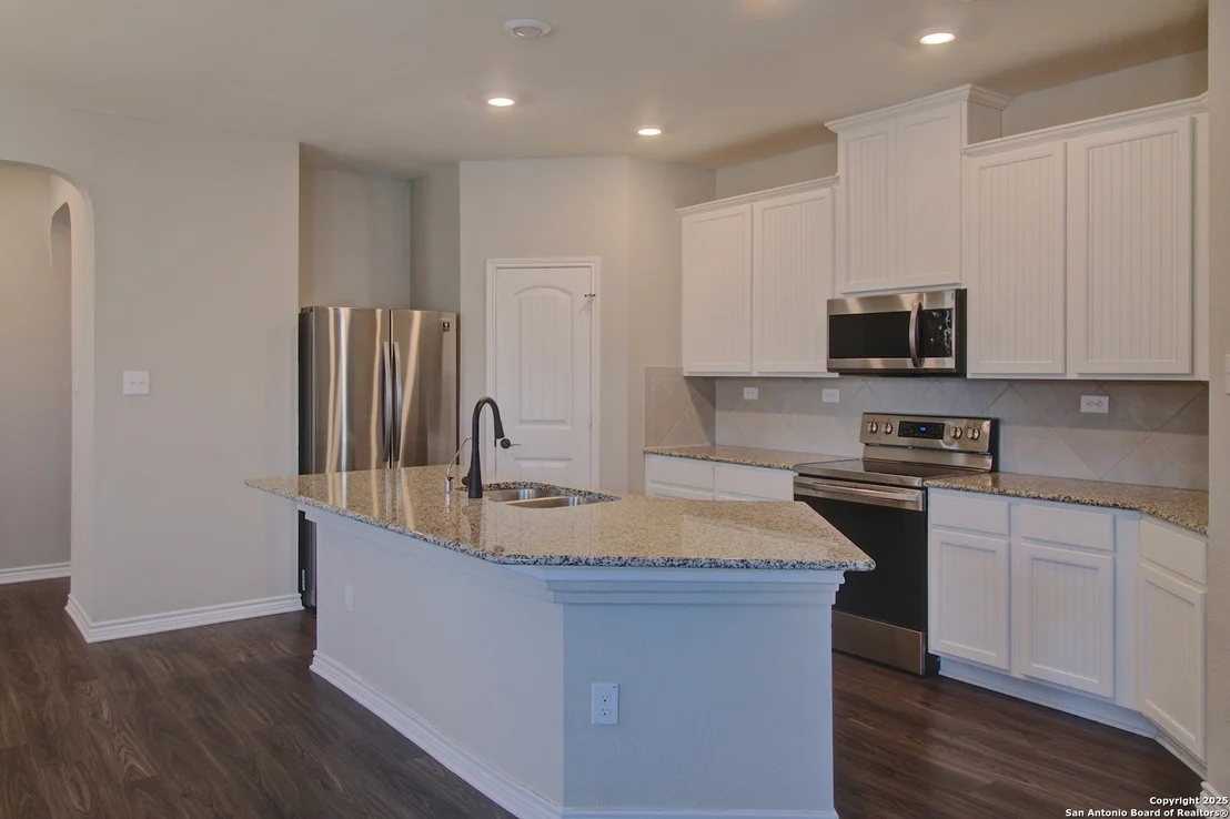 Photo of 4544 Klein