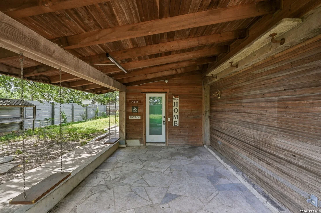 Photo of 606 E AUSTIN ST