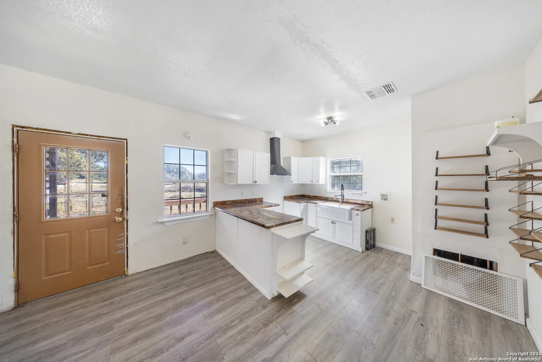 Photo of 3100 ROLLING OAKS DR