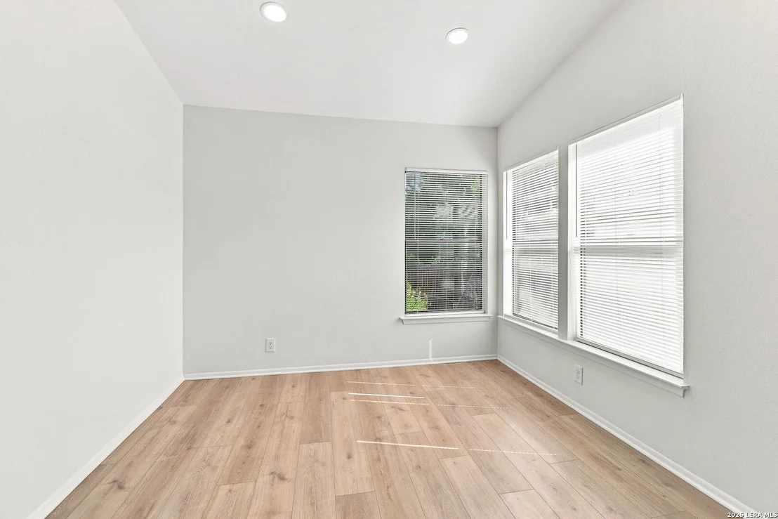 Photo of 10064 Spruce Ridge