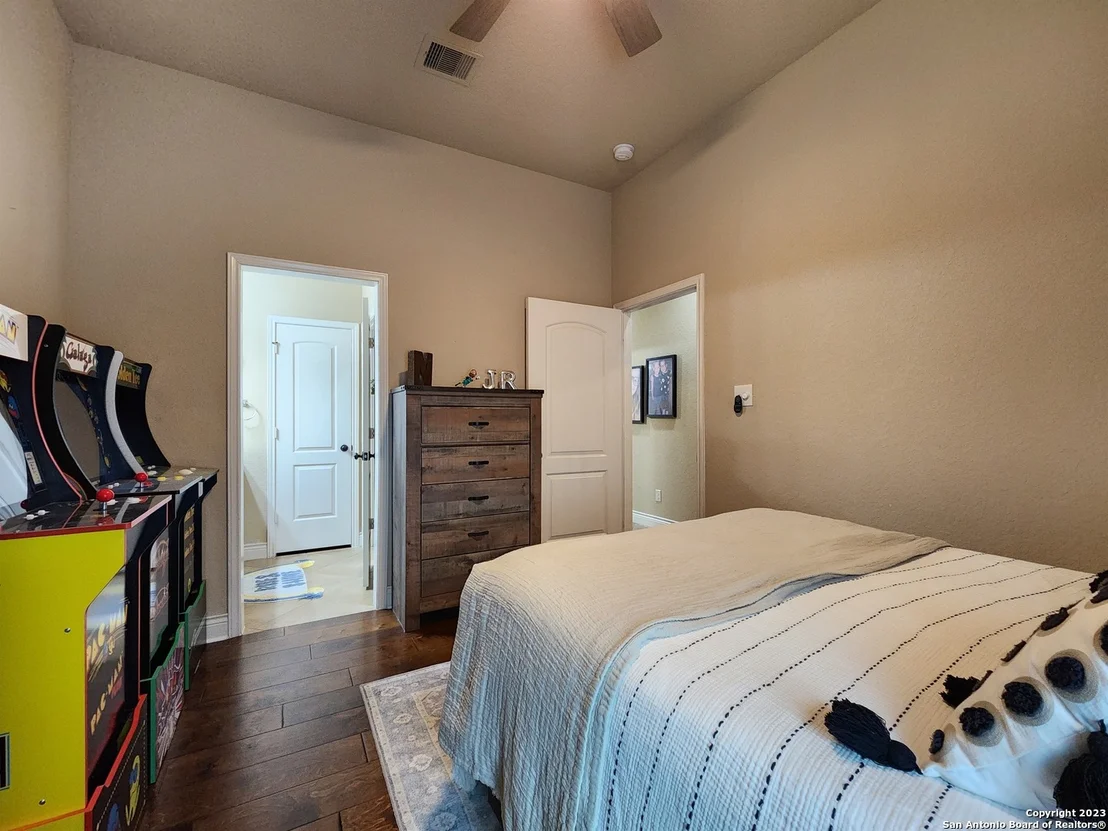 Photo of 2135 Silo Ridge