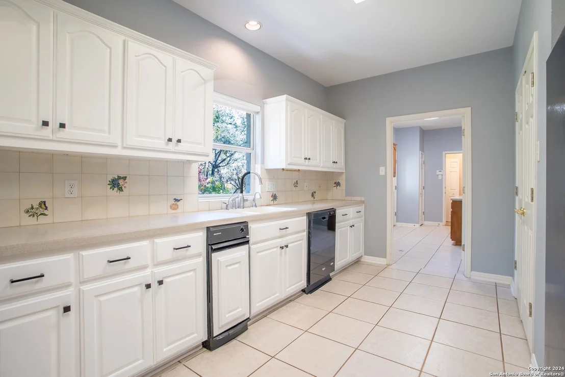 Photo of 981 Brookside
