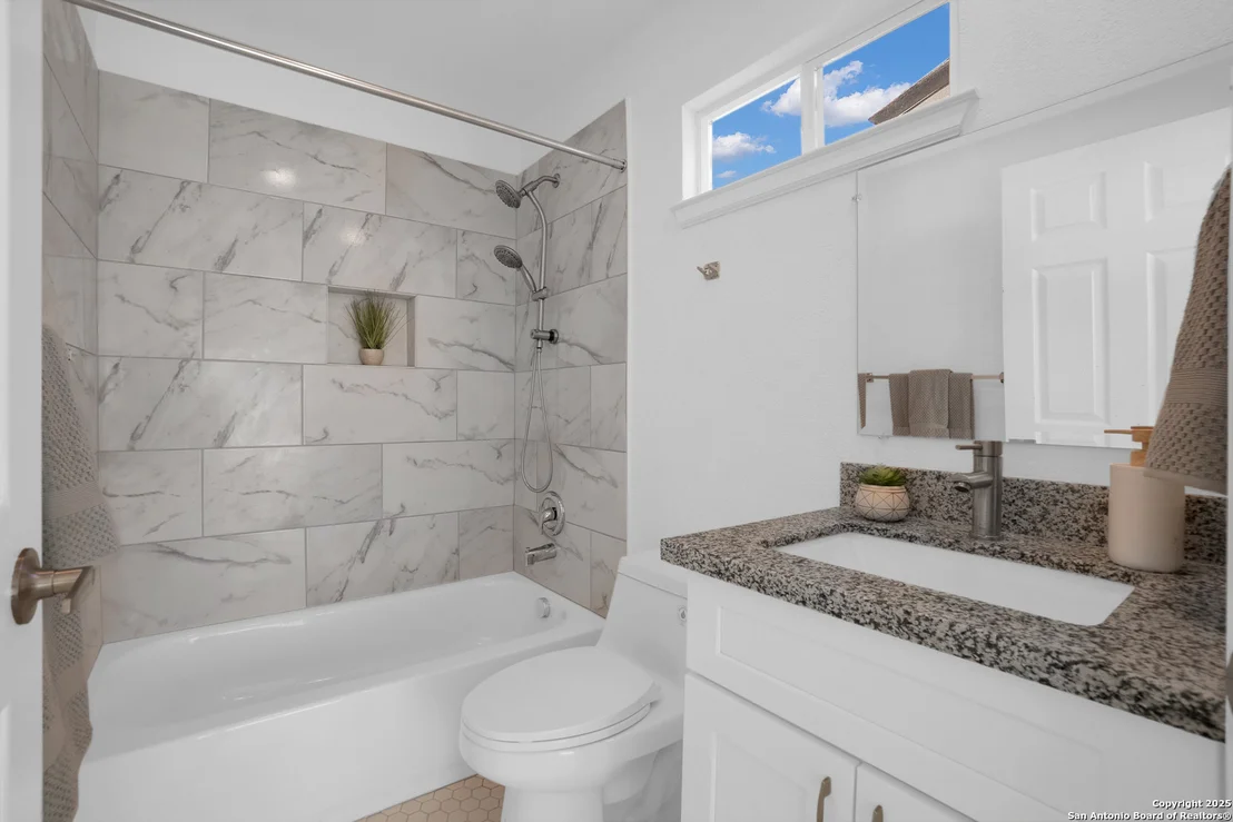Photo of 1602 SACRAMENTO