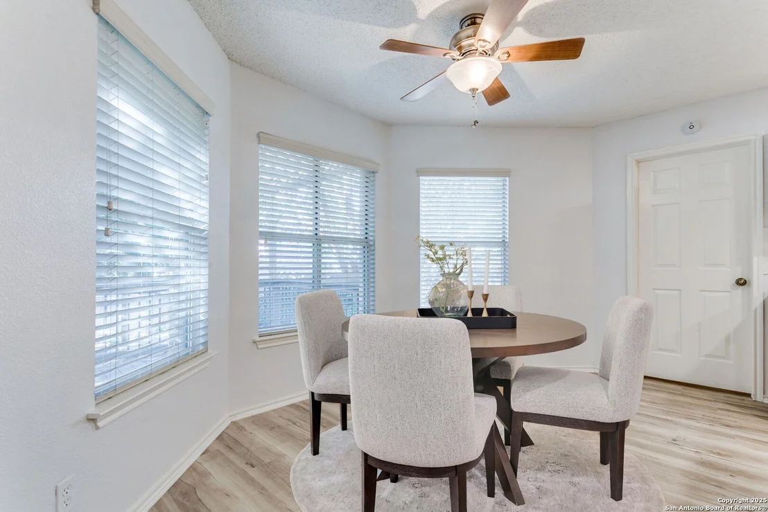 Photo of 2814 Redrock Trl
