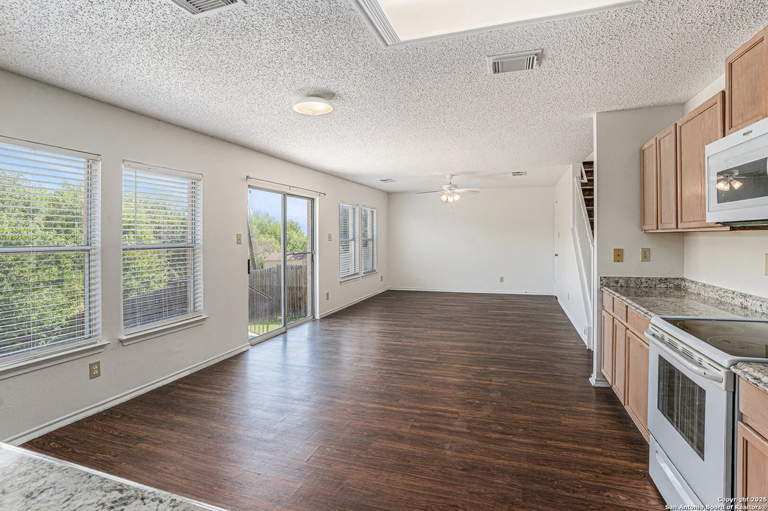 Photo of 8447 Mannington