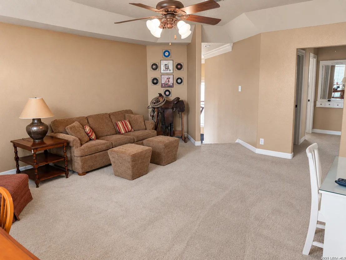 Photo of 907 SABAL RDG