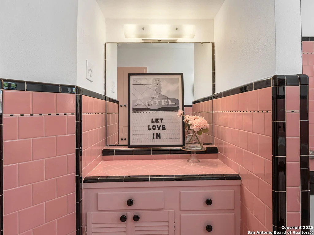 Photo of 68 Vaughan Pl